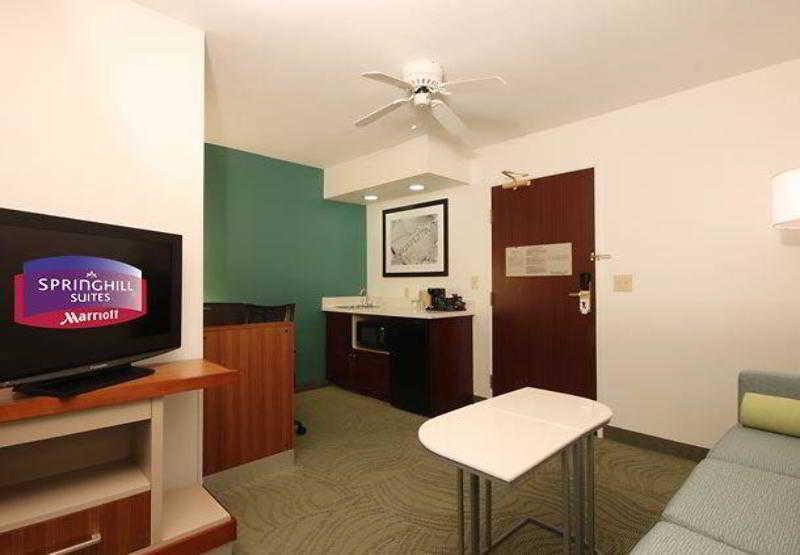 Springhill Suites Phoenix Chandler/Fashion Center מראה חיצוני תמונה